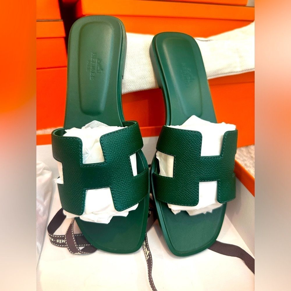 NWT Hermes Oran Sandal Sz 38 SOLDOUT Color Green Vert Cactus with Box, Dust Bags